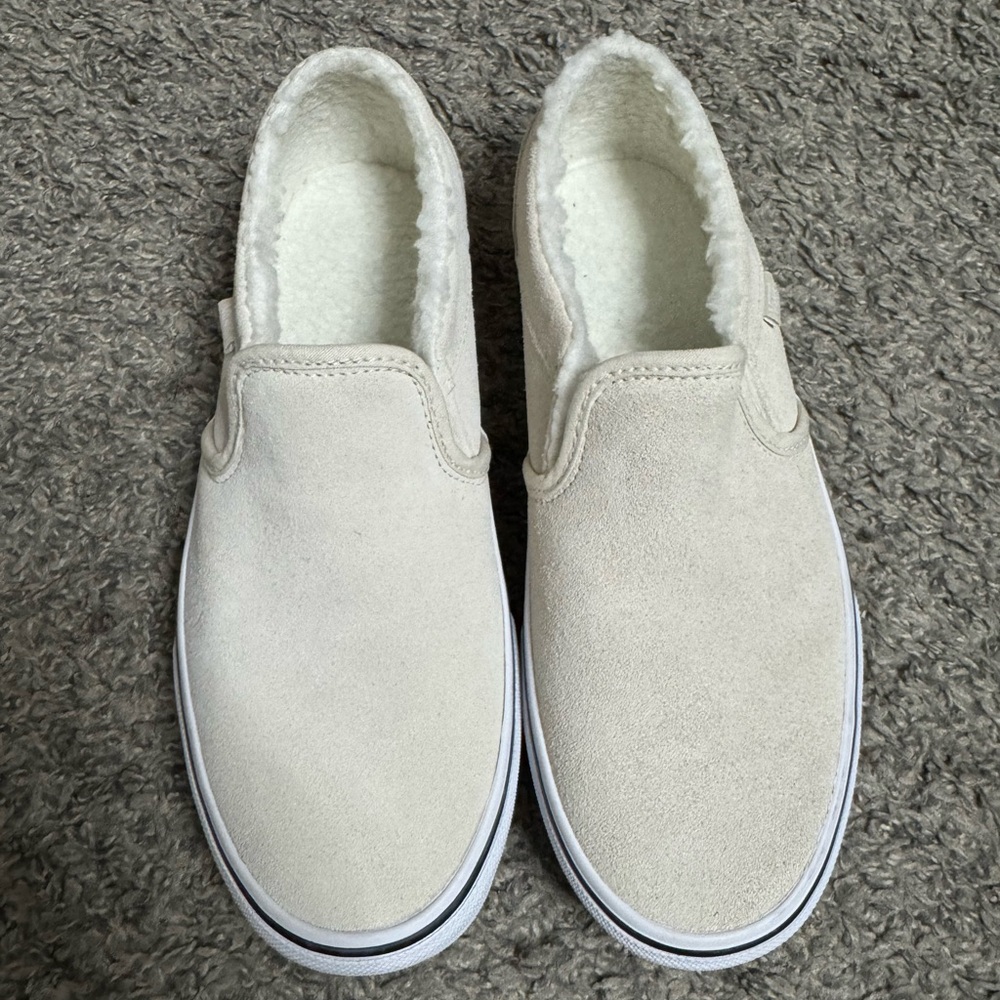 VANS Sherpa Lined Slip Ons